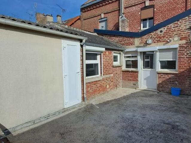 Maison à louer à Amiens, Hauts de France, 0€