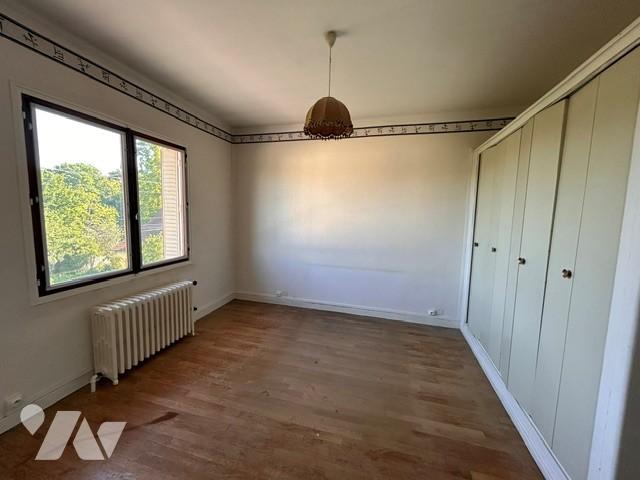 Maison à louer à Besançon, Bourgogne Franche Comté, 190000€