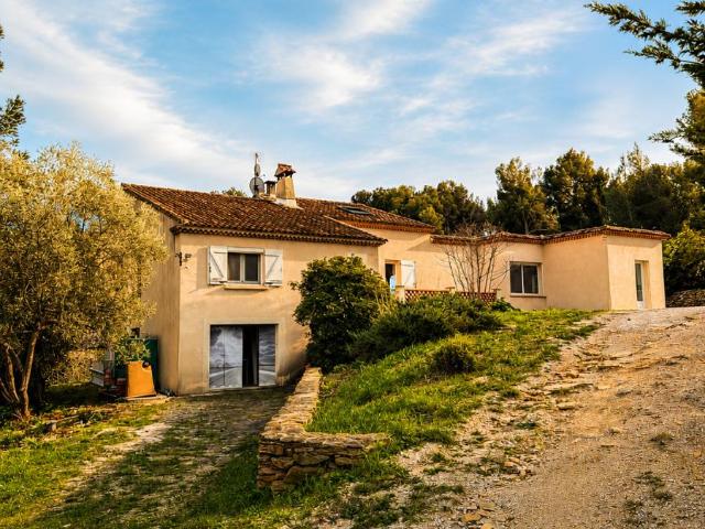 Maison à louer à Ciotat, Provence Alpes Côte d'Azur, 690000€