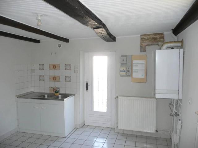 Maison à louer à Damparis 39500