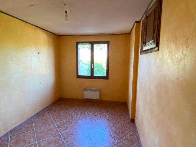 Maison à louer à Éguilles, Provence Alpes Côte d'Azur, 379600€