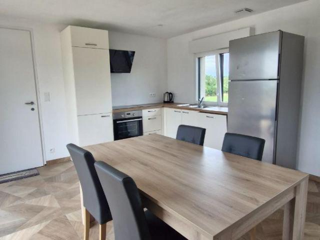 Maison à louer à Haussez, Normandie, €