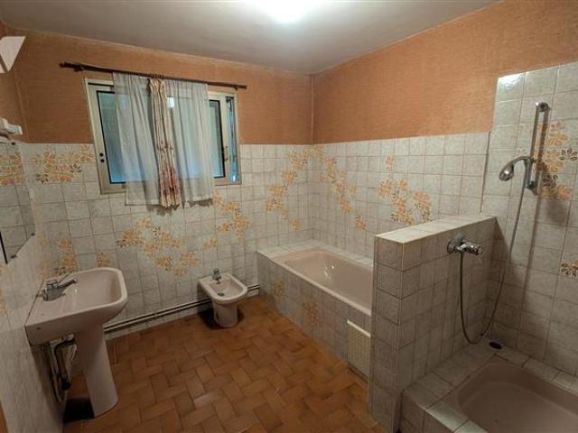 Maison à louer à Juvignac, Occitanie, 185000€