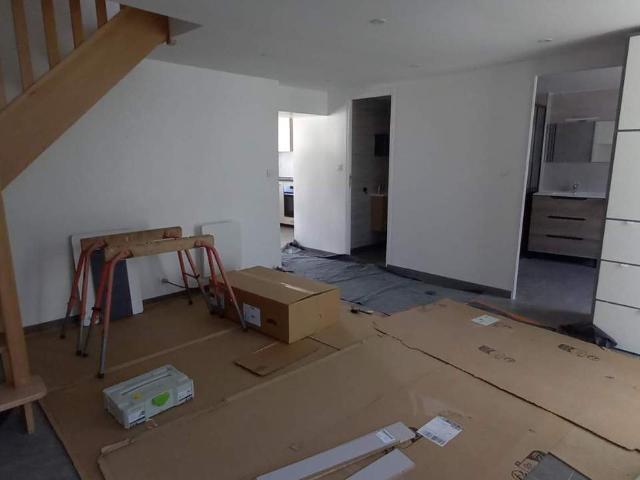 Maison à louer à Landisacq, Normandie, €