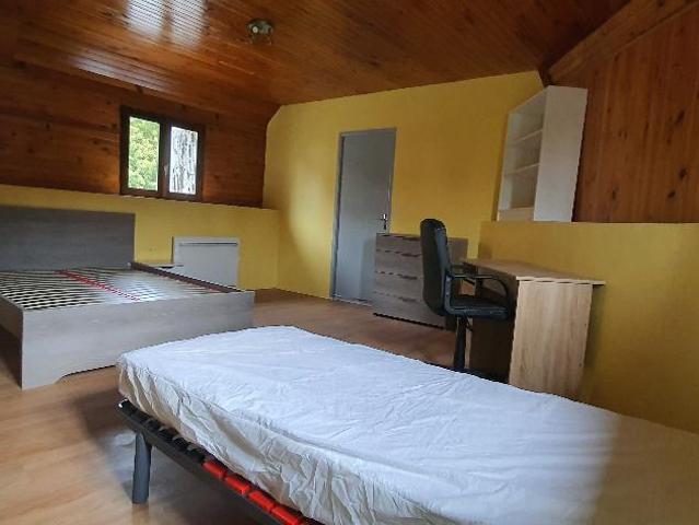 Maison à louer à Landivisiau, 2 pièces, 48m²