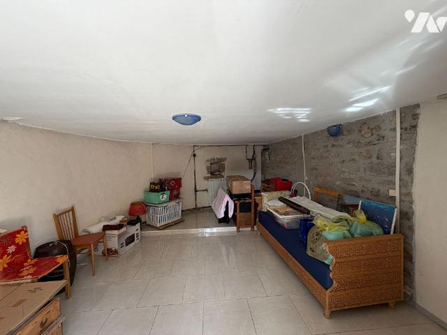 Maison à louer à Lissac et Mouret, Occitanie, 265650€