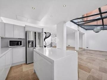 Maison à louer à Paris 14Ème