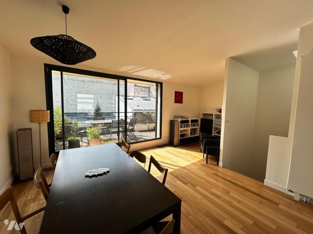 Maison à louer à Paris 20e Arrondissement, Île de France, 1180 €