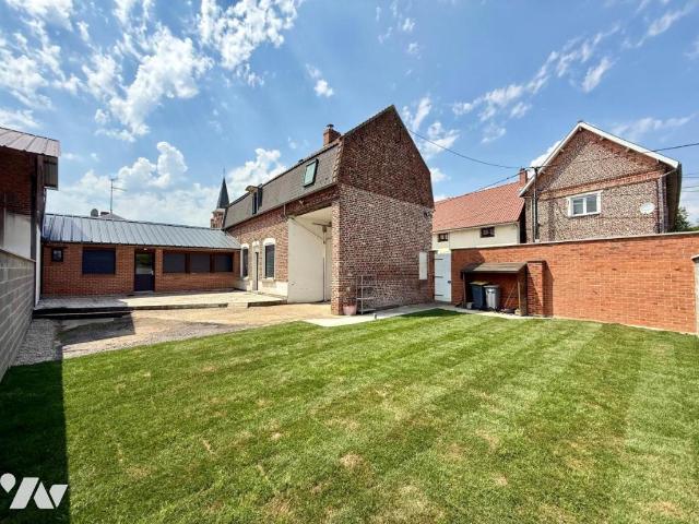 Maison à louer à Rœux, Hauts de France, €