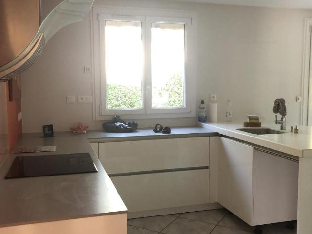 Maison à louer à Saint Herblain, Pays de la Loire, €