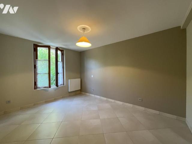 Maison à louer à Thoury, Centre Val de Loire, 0€