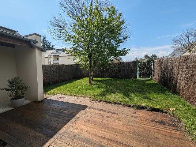 Maison à louer à Veretz 4 pièces avec jardin