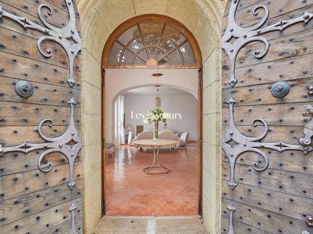 Maison à louer Aix en Provence 6 pièces de 262.71 m²