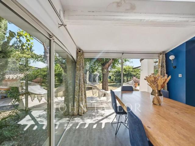 Maison à louer Autour De Marseille Aubagne, Provence, France4 490 EUR / Mois