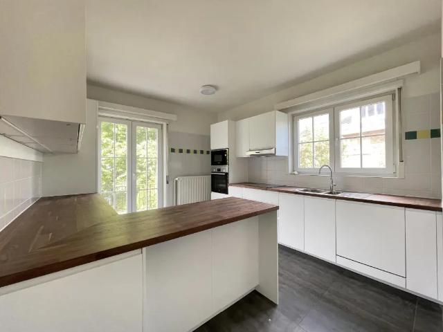 Maison à louer avec garage et terrasse, Woluwe Saint Pierre