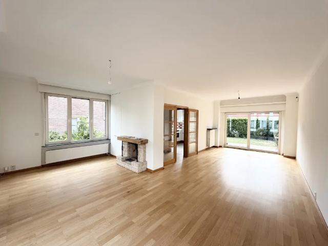 Maison à louer avec garage et terrasse, Woluwe Saint Pierre