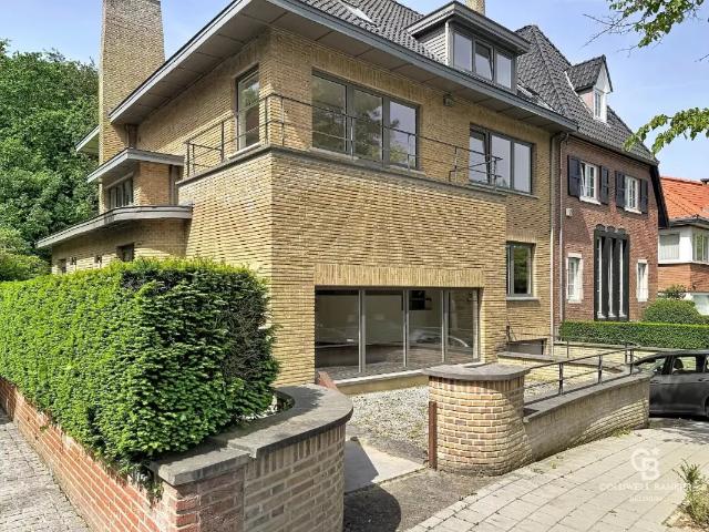 Maison à louer avec jardin et 5 chambres, Uccle
