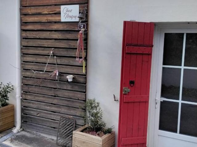 Maison à louer avec jardin et terrasse à Montrem