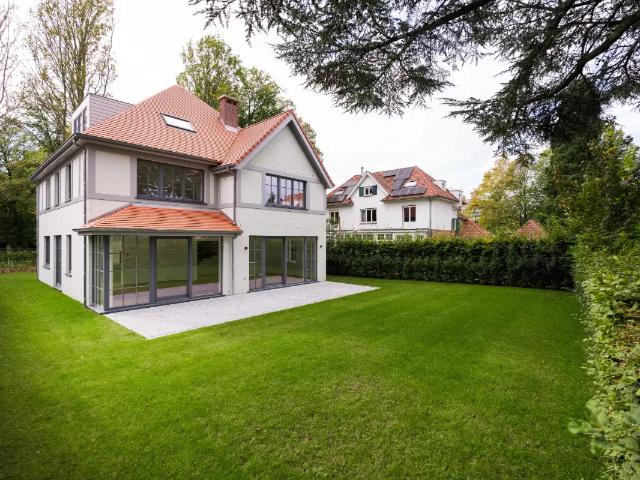 Maison à louer avec terrasse et jardin, Woluwe Saint Pierre