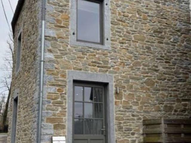 Maison à louer, Bioul