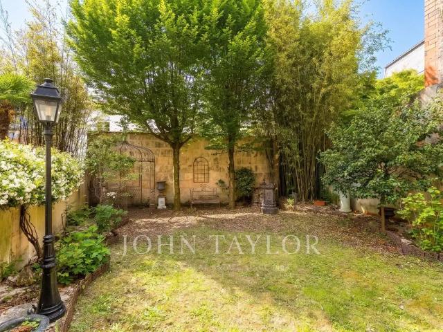 Maison à louer Bordeaux, Sud Ouest, France3 980 EUR / Mois