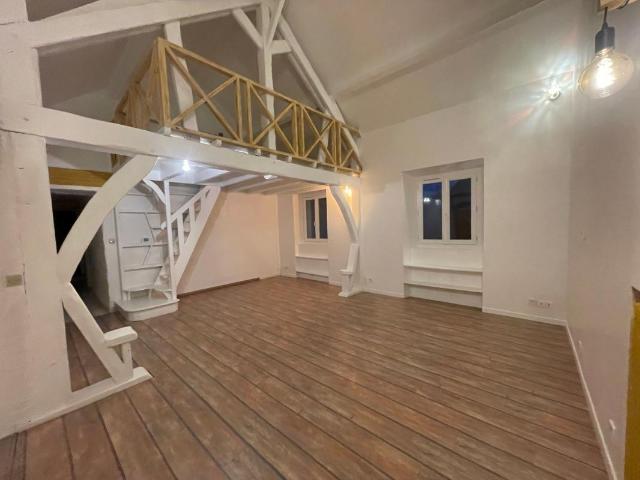 Maison À Louer Centre ville de Ballancourt/Essonne 3 chambres DISPONIBLE EN SEPTEMBRE