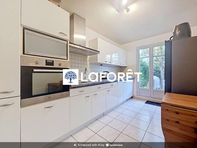 Maison à louer Chambourcy 7 pièces 137.71 m2