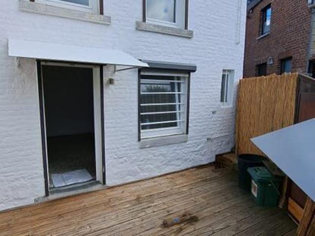 maison a louer CHÊNÉE 1 chambre exterieur