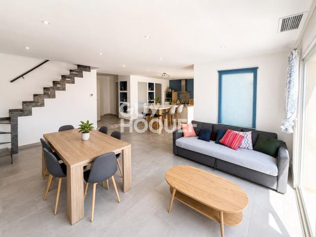 MAISON À LOUER DE 4 PIÈCES DE 107,00 M²