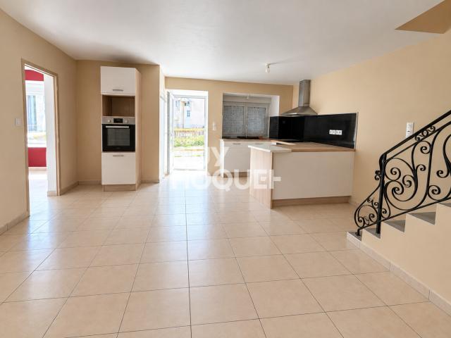 Maison à louer de 4 pièces de 150 m²