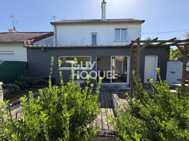 MAISON À LOUER DE 5 PIÈCES DE 100,00 M²