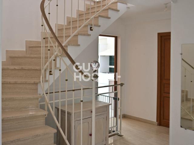 Maison à louer de 5 pièces de 160 m²