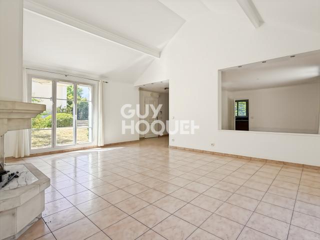 Maison à louer de 5 pièces de 176 m²