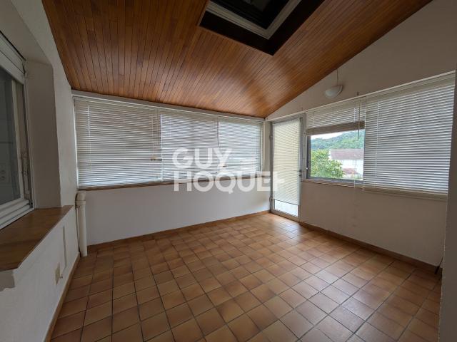 Maison à louer de 5 pièces de 177 m²