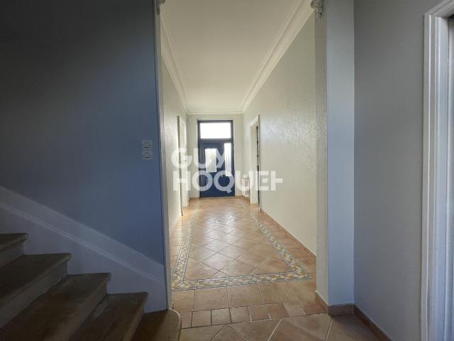 Maison à louer de 6 pièces de 177.1 m²