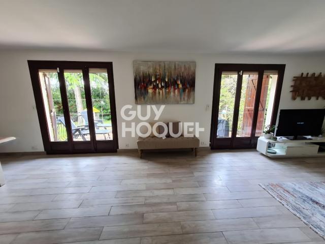 MAISON À LOUER DE 7 PIÈCES DE 135,00 M²