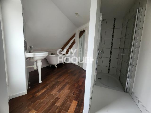 MAISON À LOUER DE 3 PIÈCES DE 71,00 M²