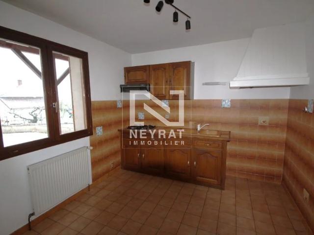 MAISON A LOUER DEMIGNY 118.9 m2 920 € charges comprises par mois: Immobilier DEMIGNY | Neyrat Immobilier