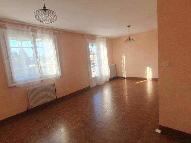 ▷ Maison à louer • Le Genest Saint Isle • 94 m² • 800 € | immoRegion