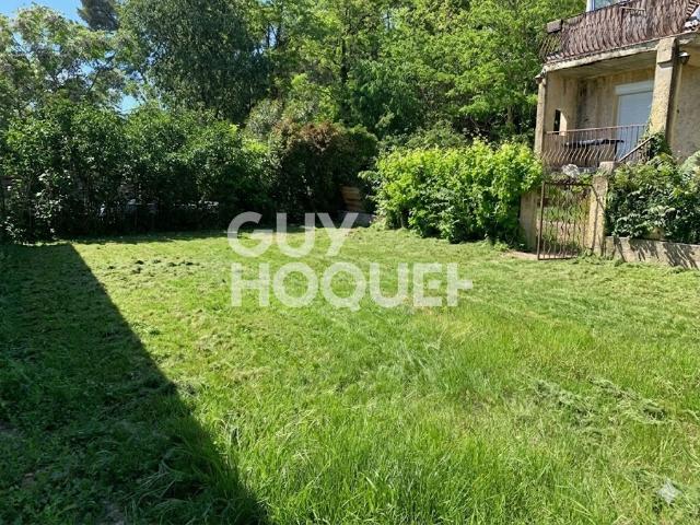 Maison à Louer meublée aux Angles 5 pièces 3 chambres jardin ! Bail meublé classique d'un an ? préférence bail étudiant ou mobilité