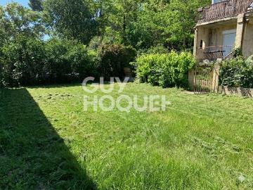 Maison à Louer meublée aux Angles 5 pièces 3 chambres jardin ! Bail meublé classique d'un an ? préférence bail étudiant ou mobilité