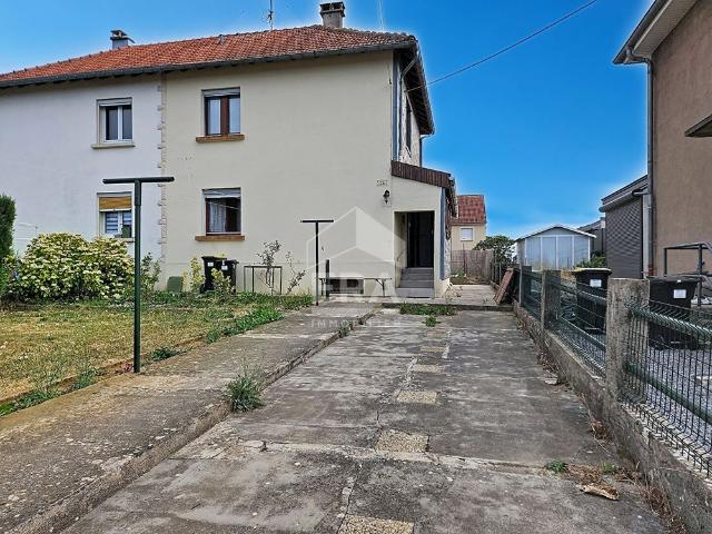 MAISON A LOUER MEUBLÉE à REHON
