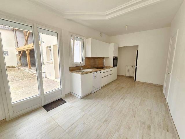 Maison à louer MÉZIÈRES SUR SEINE