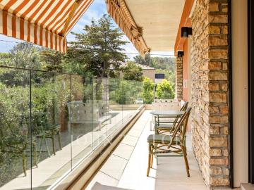 Maison à louer Mougins, Cote d'Azur, France12 000 EUR / Mois