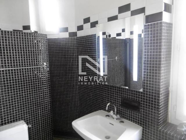 MAISON A LOUER PARAY LE MONIAL 137.62 m2 700 € charges comprises par mois: Immobilier PARAY LE MONIAL | Neyrat Immobilier