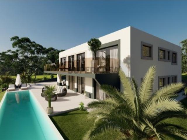Maison à ossature bois avec 5 chambres à coucher, nichée dans les douces collines de Sao Bras de Alportel Un concept unique
