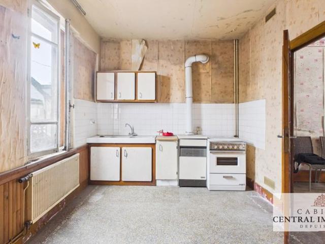 Maison à rafraichir proche Romilly sur Seine