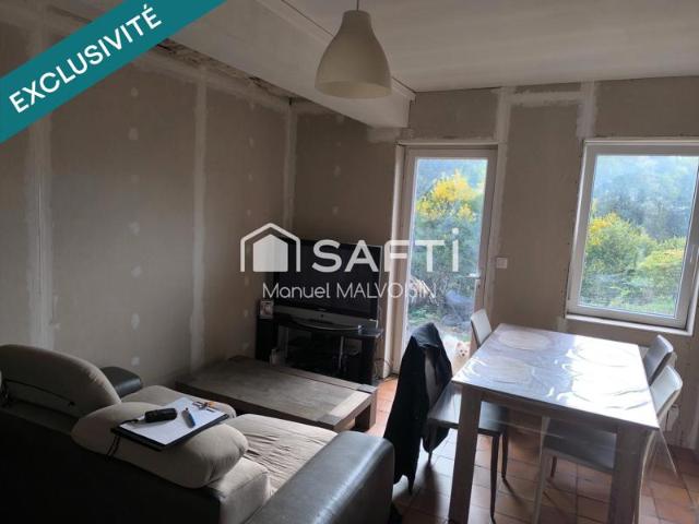 Maison à rénover avec beau potentiel – idéal pour projet familial ou investissement