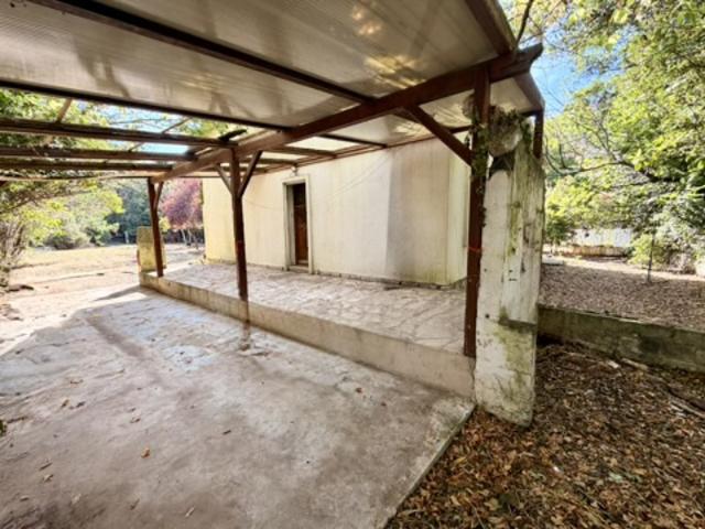Maison à rénover avec beaucoup de potentiel à la Pompignane