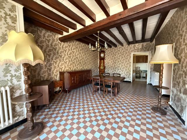 Maison à rénover avec dépendances et magnifique jardin sans vis à vis Allainville en Beauce